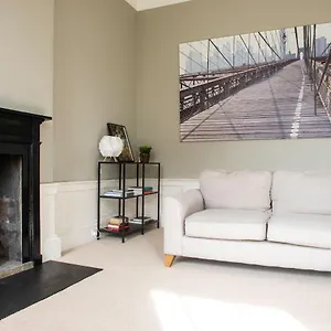  Apartment Joivy Bright & Spacious In Stockbridge