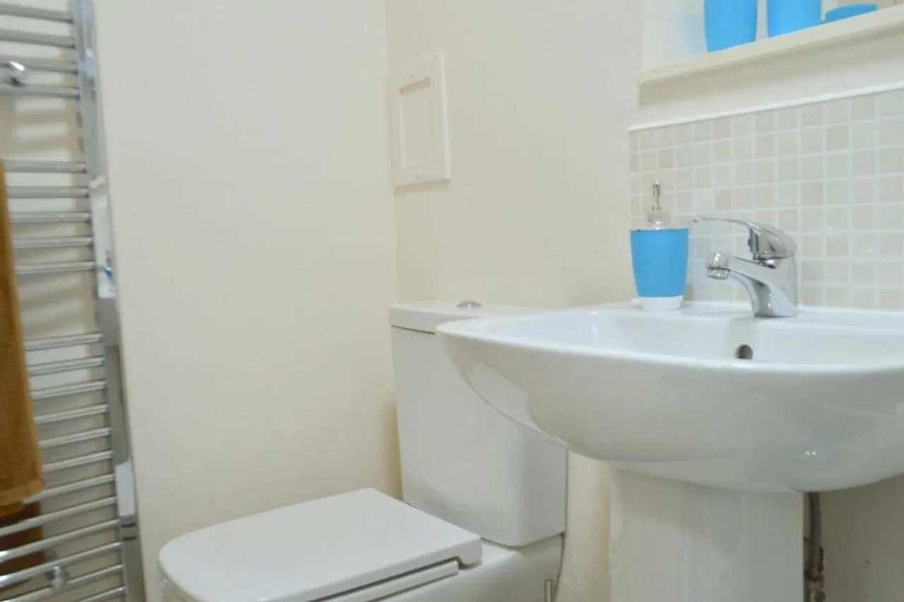 Gorgeous 2 Bedroom Apartment In Converted Church Edinburgh