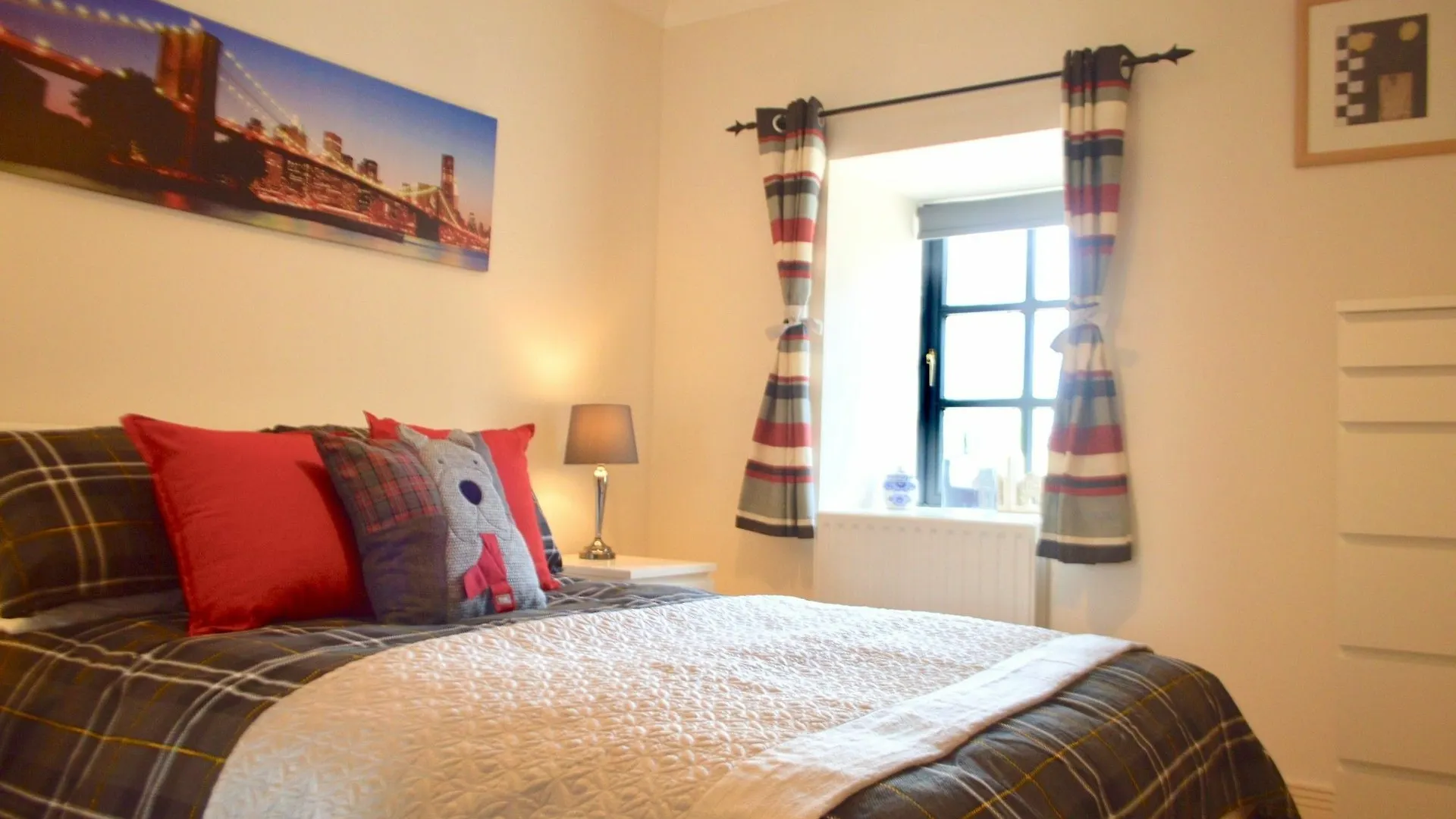 Gorgeous 2 Bedroom Apartment In Converted Church Edinburgh 0*,  United Kingdom
